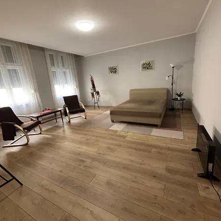 Apartamento 100 éves Ház *
